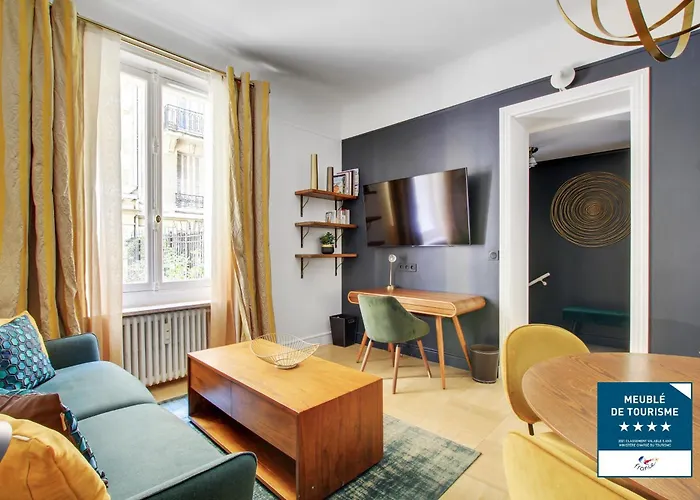 Sejours Parisiens / Suite Belle Courcelles / 4*