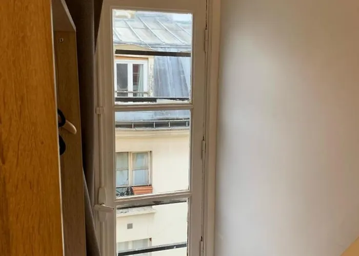 144 - Urban Charming Studio In Paris