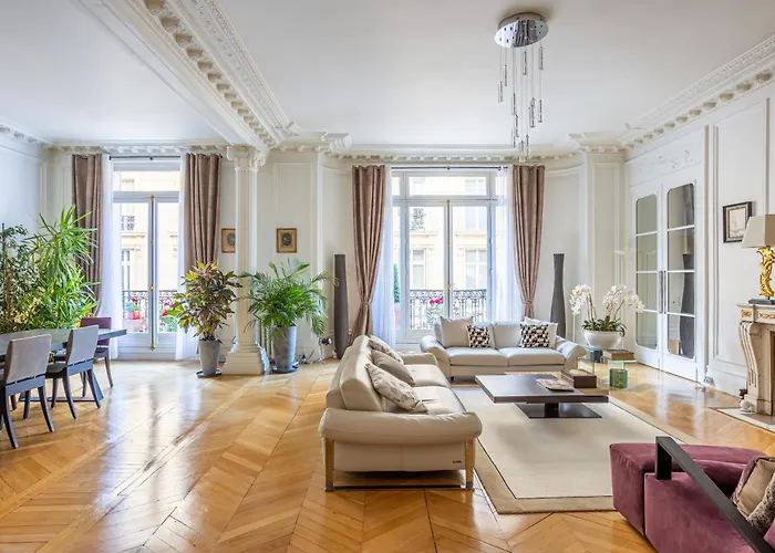 Prestigious Appartement Trocadero
