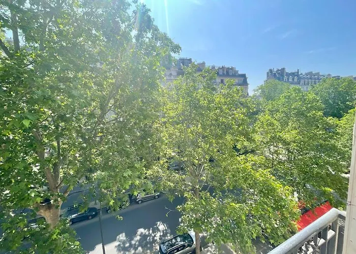 Gustave - Charming Eiffel Tower Appartement -