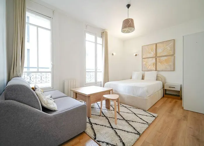 Studio Buttes-Chaumont - Hautpoul - V