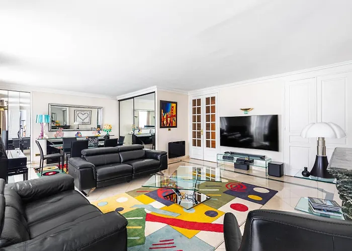 Guestready - A Slice Of Parisian Paradise