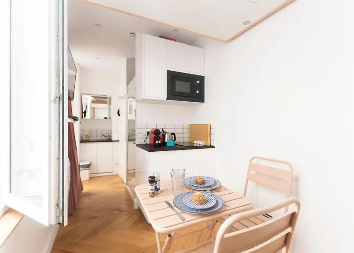 Super Central Mini Studio - 2 Pax, Murphy Bed