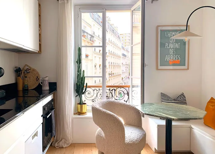 Appartement Cosy Et Neuf Pres Du Canal St Martin