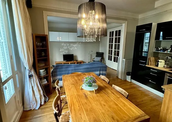 Appartement De 2 Chambres Au Coeur De Paris