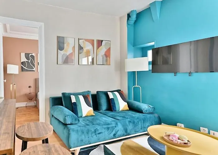 Appartement Cosy Et Colore Au Coeur De Paris