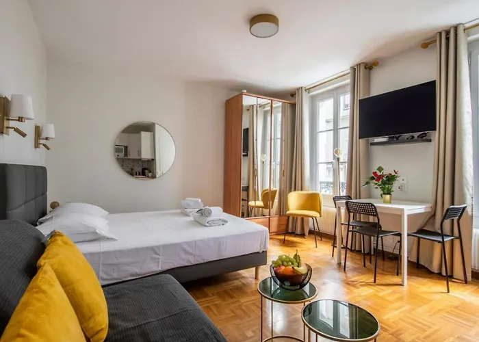 Joli Appartement A Cote De La Tour Eiffel, Javel Et De Paris Expo