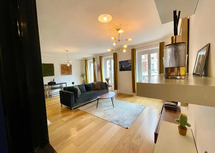 Appartement Elegant & Chic A Paris