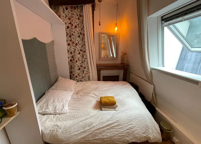 Central Cosy Room