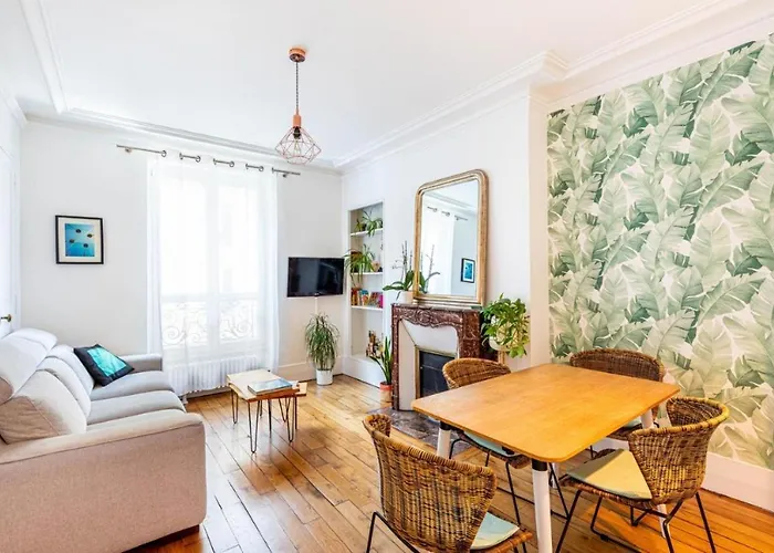 Cosy 2-Bedroom In Montmartre