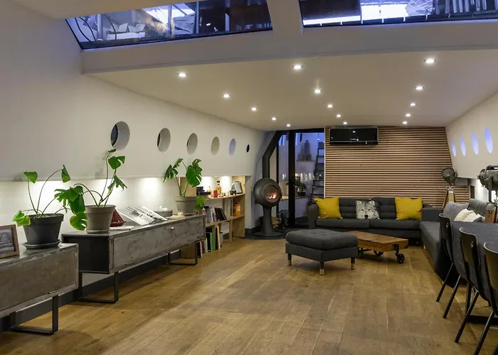 Parisiandaydreamhouseboat