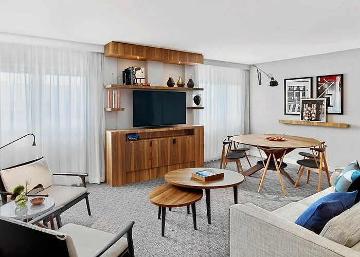 Le Meridien Etoile