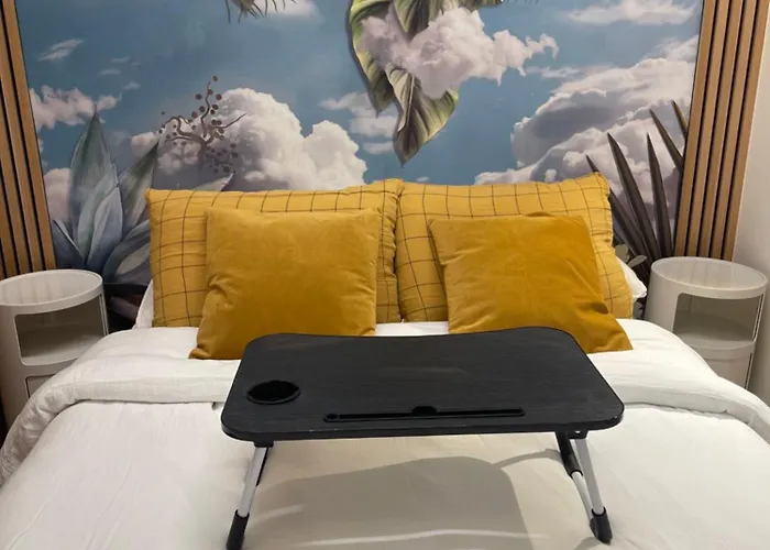Le Loft Bleu La Madeleine - Un Mini Loft Design Et Tres Central