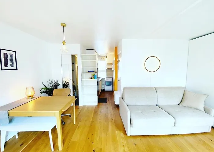 Au Calme Sur Jardin Tres Bel Appartement Lumineux - Flat-Guest