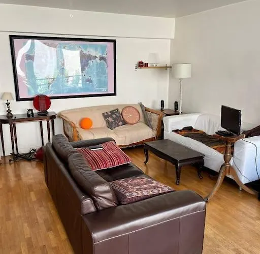 3 Chambres Terrasse Et Parking Gratuit