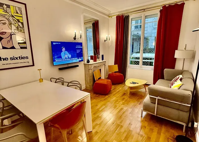 Charming 2 Bedroom With Huge Private Terrace