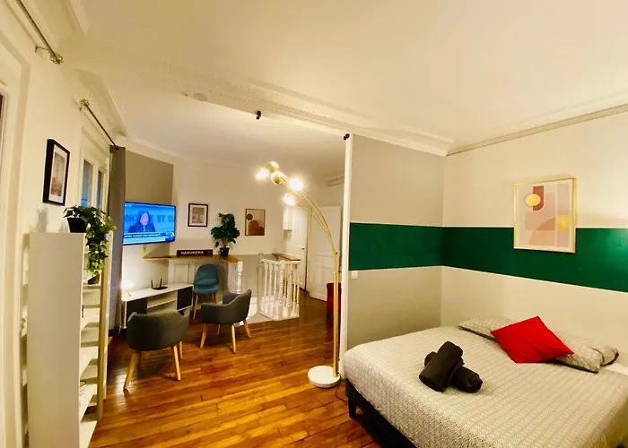 Appartement Cambronne Jardin Privatif