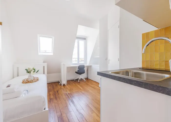 Cozy Studio Renovated Rue Bugeaud