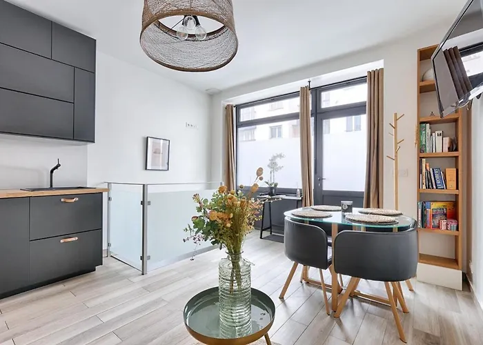 Paris Montmartre Sacre Coeur Superb Duplex