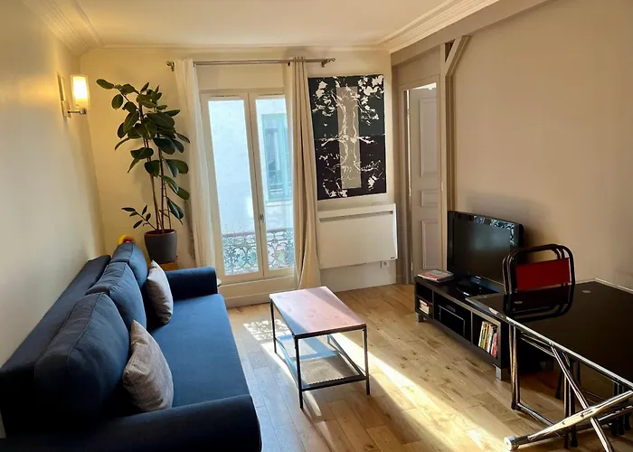 Bel Appartement En Plein Montmartre Ideal Pour 2 A 4 Personnes