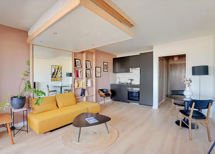 Studio Refait A Neuf Avec Balcon Et Vue Sur La Seine - Bail Mobilite
