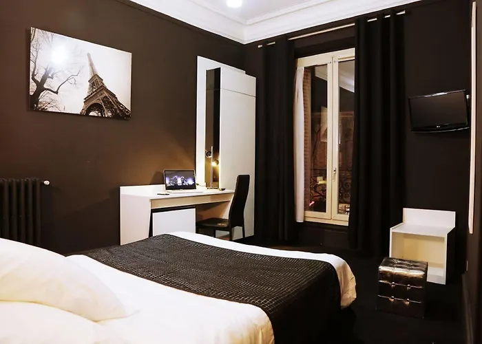Hotel De L\'Exposition - Republique