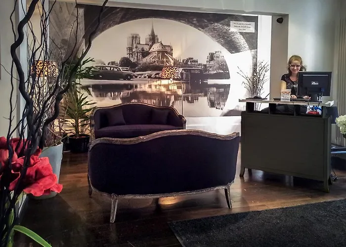 Annexe Hotel