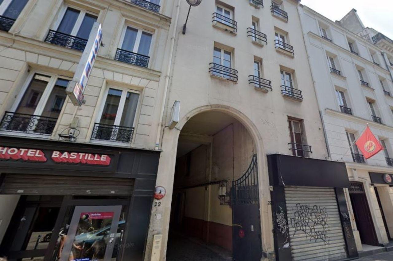 Bastille Secret Hotel 2*