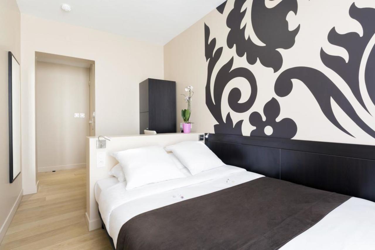 Bastille Secret Hotel 2*