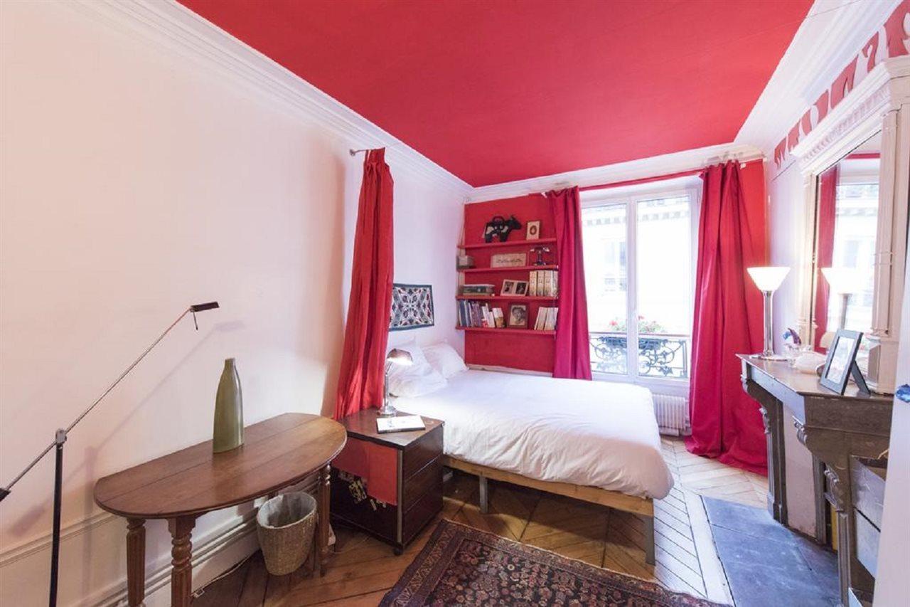 Place De La Republique Hideaway Paris