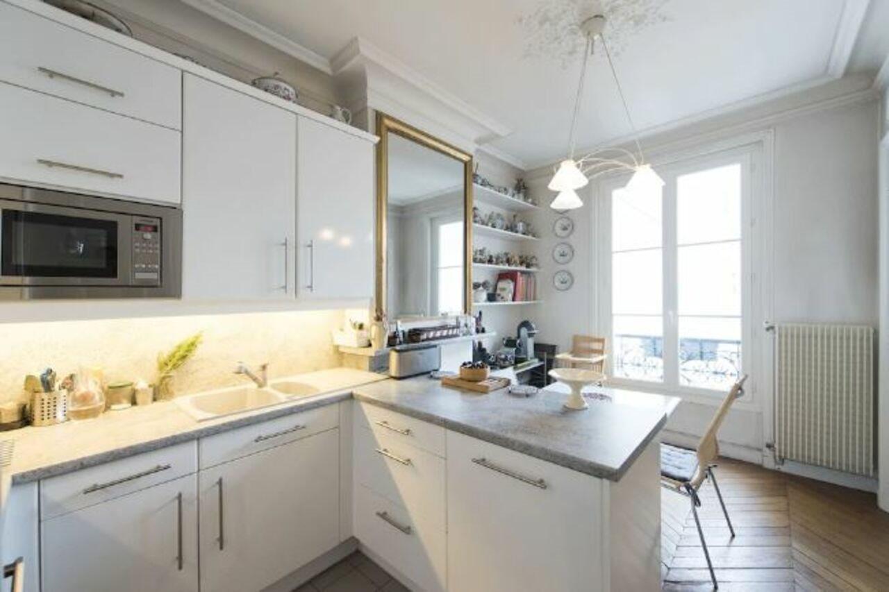 Charming Haussmannian Appartement Paris