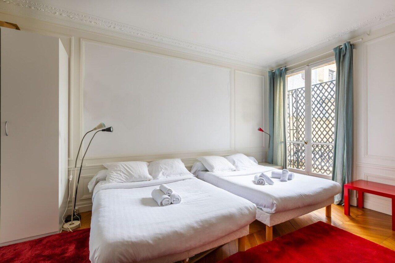 Apartment Balcony Bliss Steps From The Bois De Boulogne Paris
