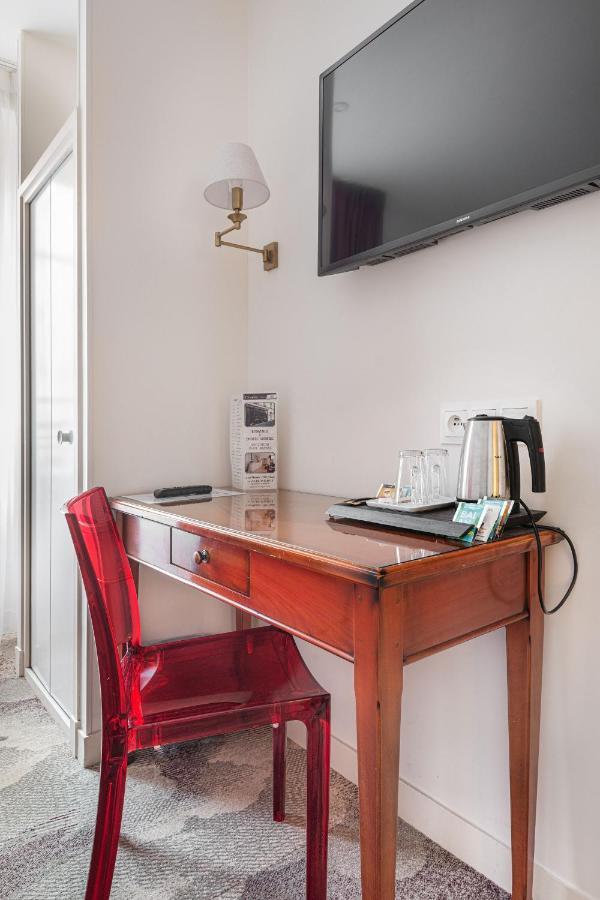 Courcelles Mederic Hotel Paris