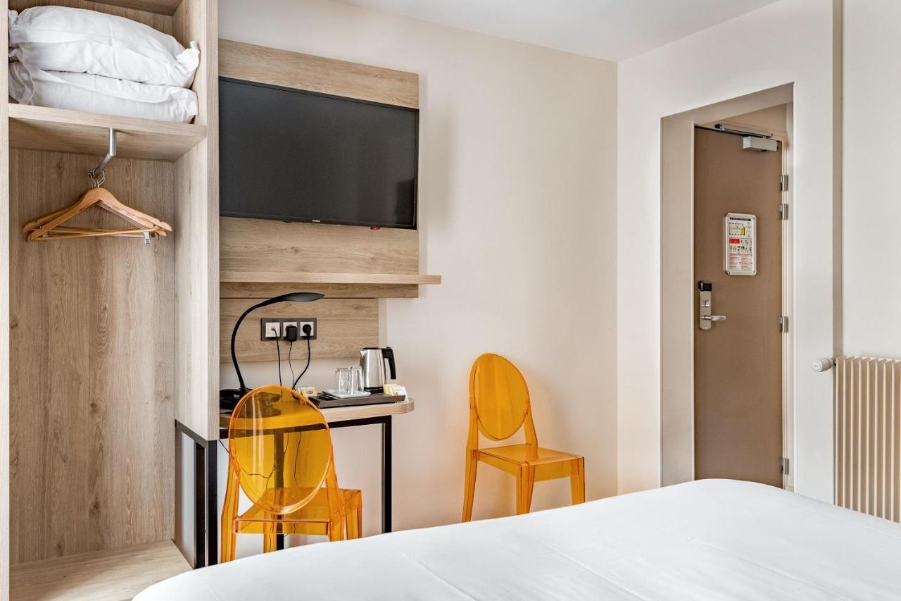 Hotel Courcelles Mederic Paris