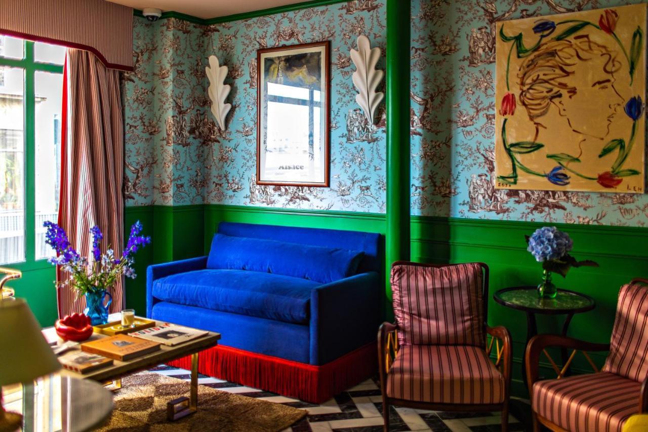 Les Deux Gares Hotel