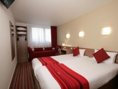 Hotel Kyriad Bercy Village 3*
