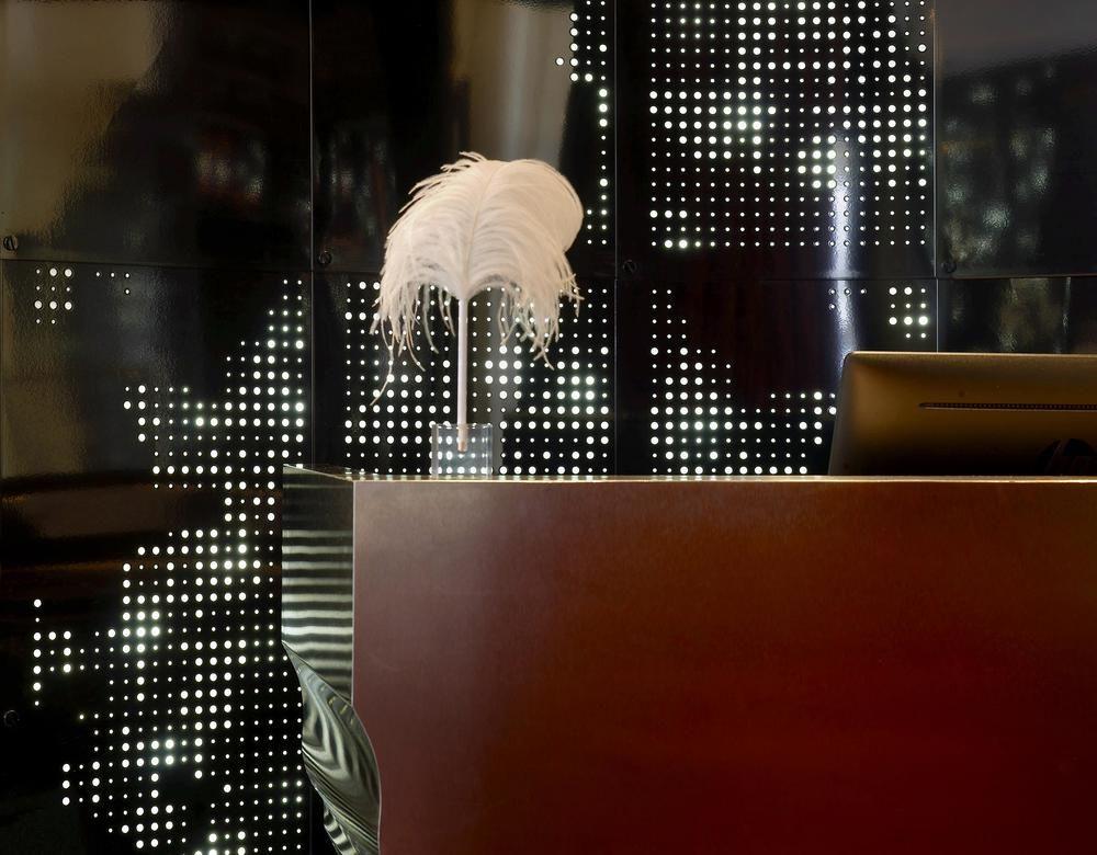 W - Opera Paris