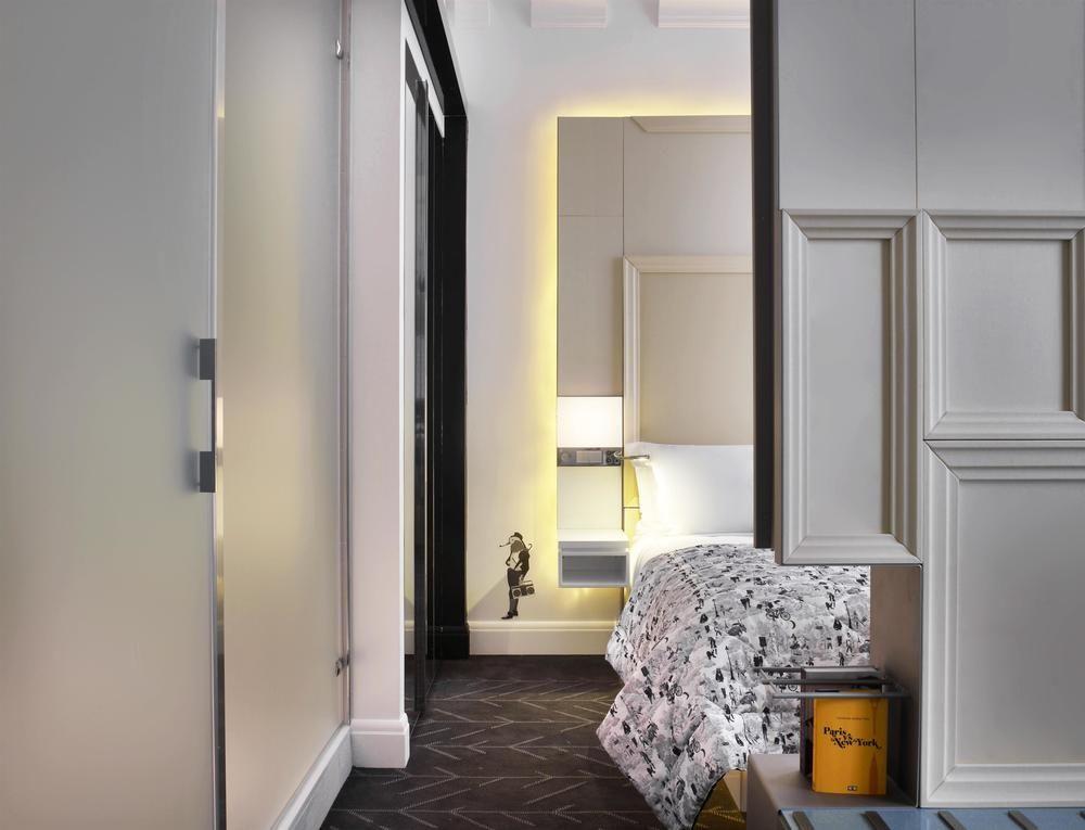 Hotel W - Opera
