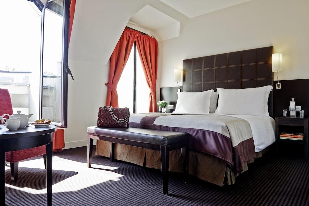 Hotel Plaza Tour Eiffel Paris