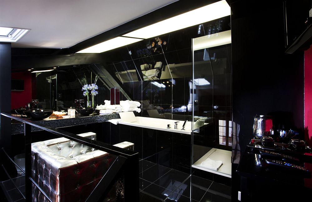 Makom Pereire Hotel Paris