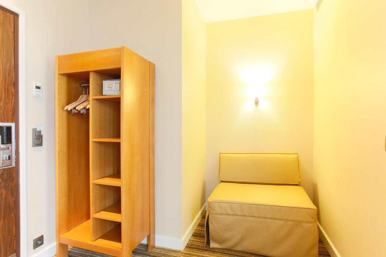 Hotel Bellevue Saint-lazare Paris