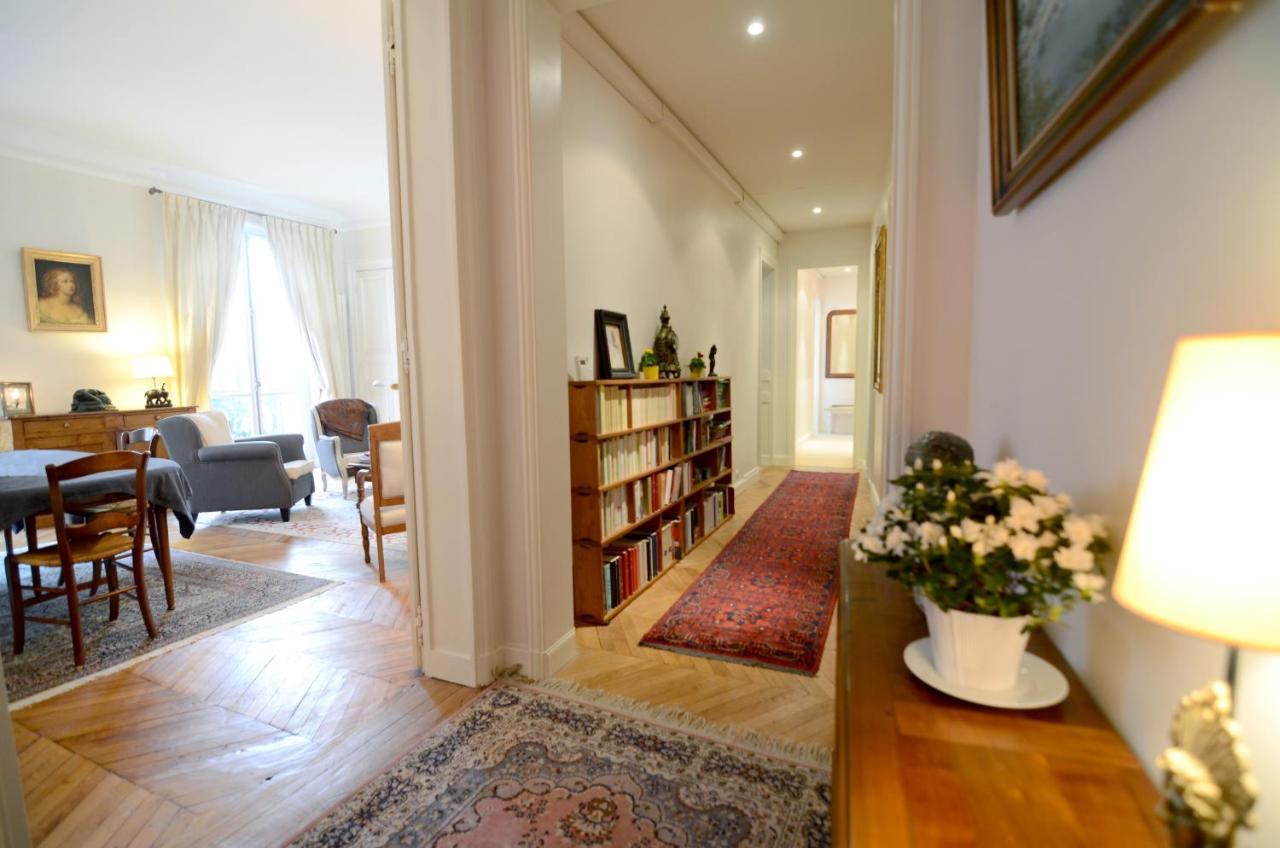 Champs Elysees Apartment