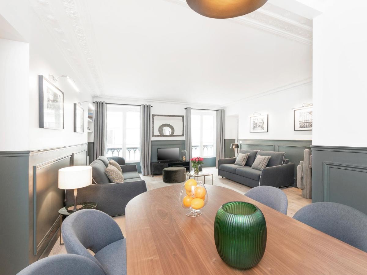 Livinparis - Luxury 3 Bedrooms Le Louvre Ii * Paris