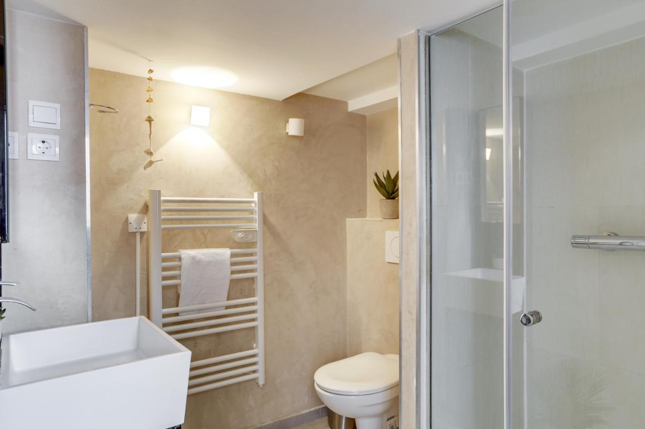 Spacious, Bright And Beautifully Decorated Flat In Heart Of Marais Short Walk To Picaso Museum Apartment Paris