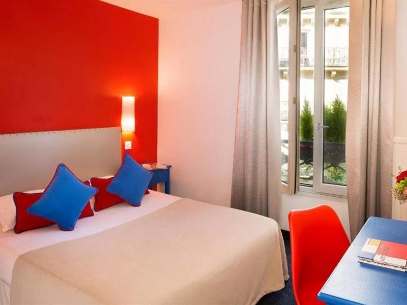 Du Mont Dore Batignolles Hotel 3*