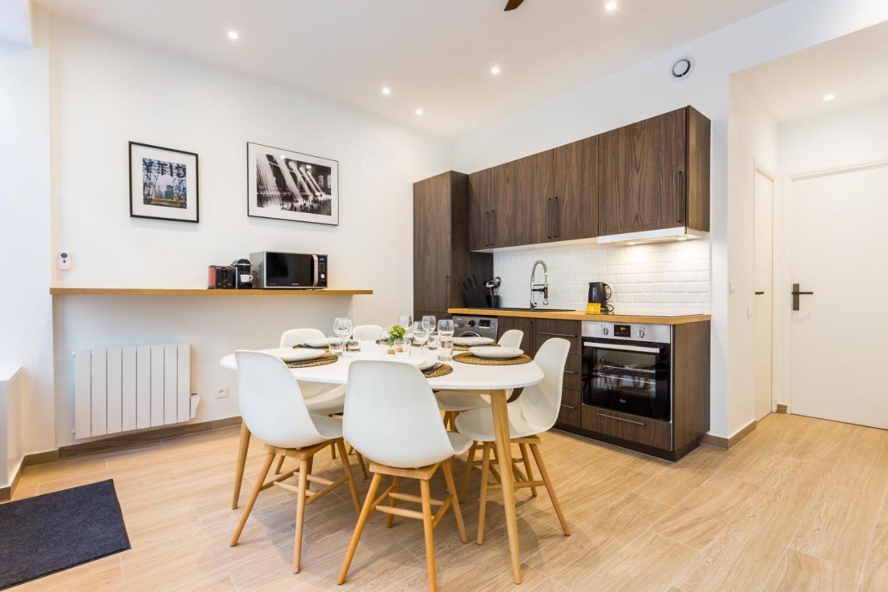 Cmg Boulevard Voltaire / Truillot D Apartment Paris