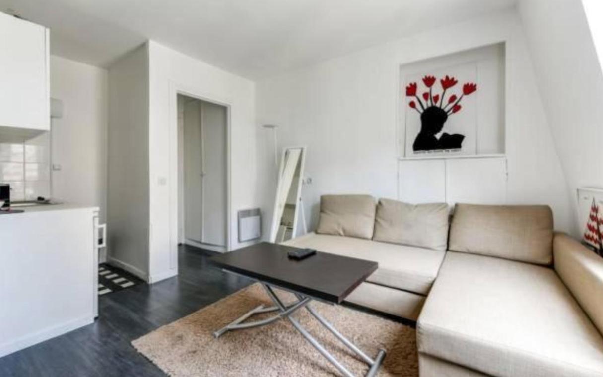 Parc Monceau Apartment Paris