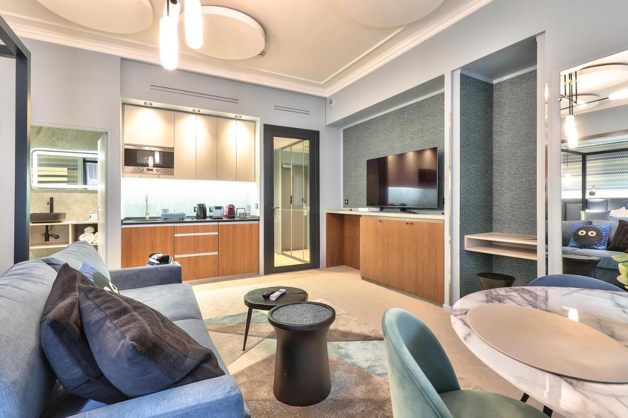33 Marbeuf Aparthotel