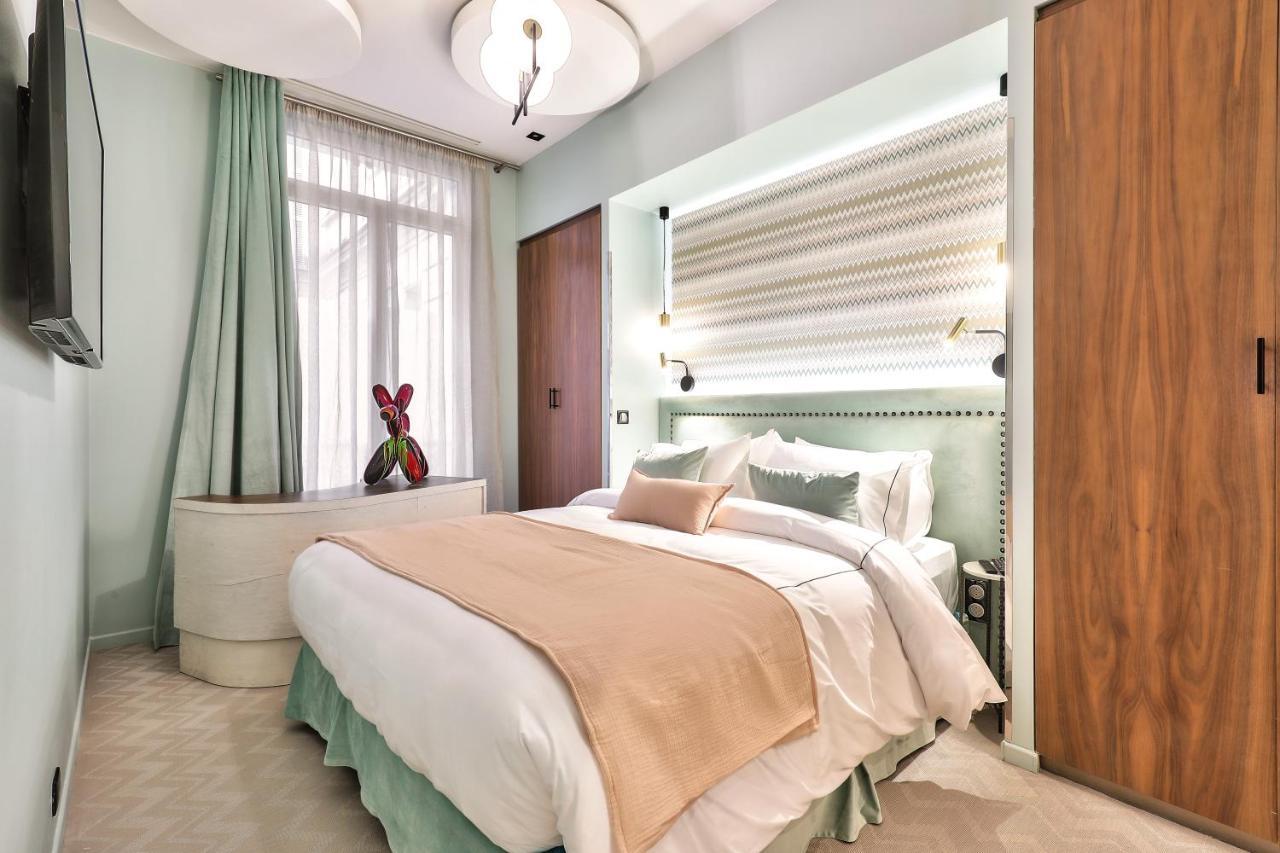 33 Marbeuf Aparthotel 4*