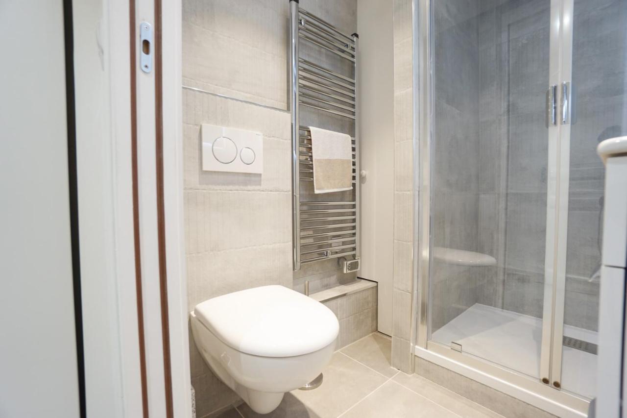 Modern Flat Close To The Eiffel Tower Apartment Paris